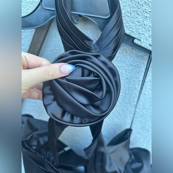 Heiress Beverly Hills Black Halter Satin Cutout Flower Dress New with Tags! - Picture 14 of 15